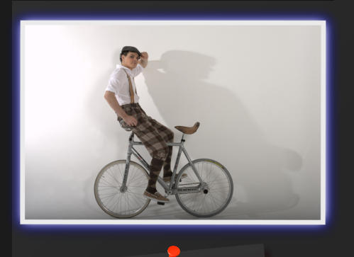 FLORIAN BLMMEL - CYCLE ARTIST    -     Photo:  Toofan Hashemi